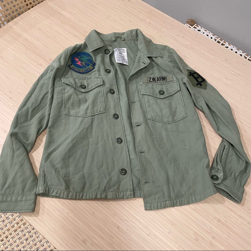 Zara army green over coat with patches size extra small putting down